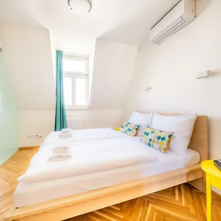 Luxurious Woodrow Wilson In Centre Apartman Prága
