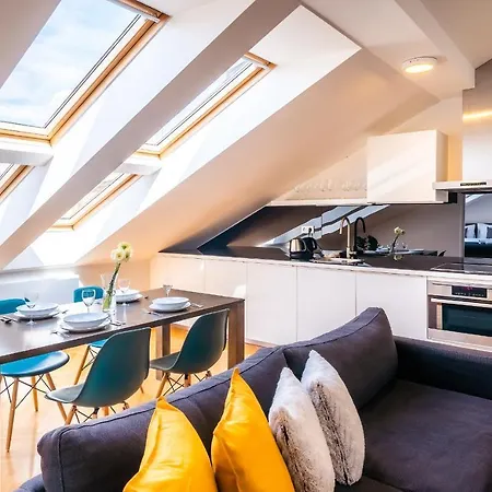 Luxurious Woodrow Wilson In Centre Prag