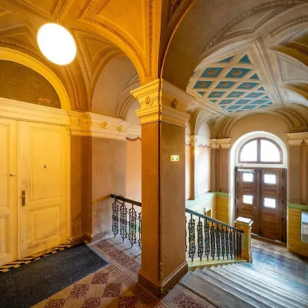 Luxurious Woodrow Wilson In Centre Appartement Prague