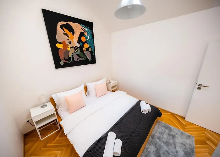 Luxurious Woodrow Wilson In Centre Prag